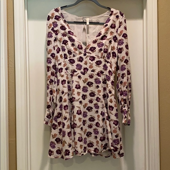Free People Dresses & Skirts - Free People Long Sleeve Floral Dress